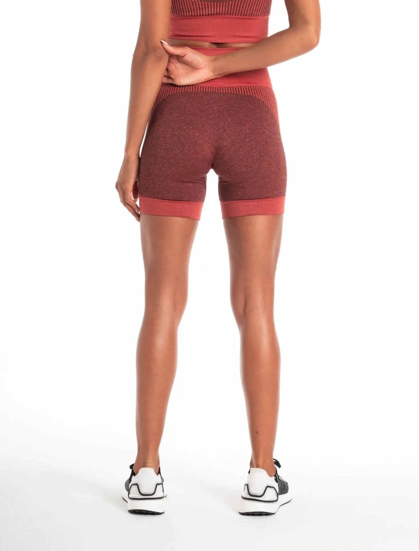ADAPT Seamless Shorts Coral Quartz