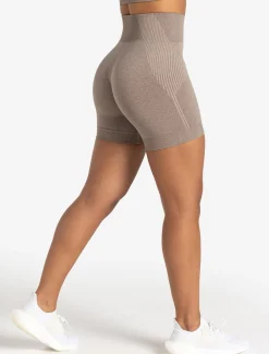 ADAPT 2.0 Seamless Shorts Fawn