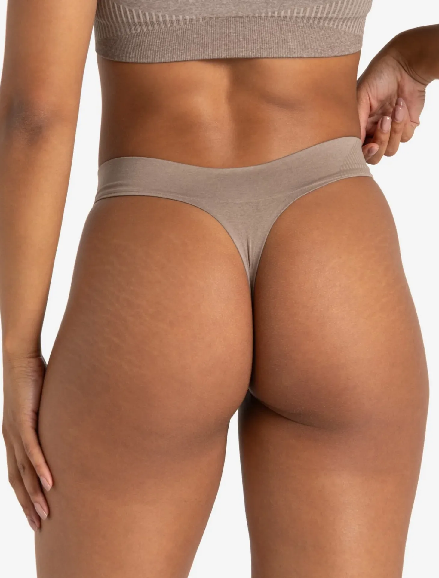 ADAPT 2.0 Seamless Thong Fawn