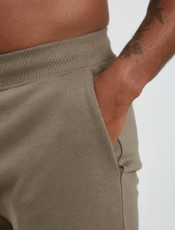 Core Loopback Shorts Olive