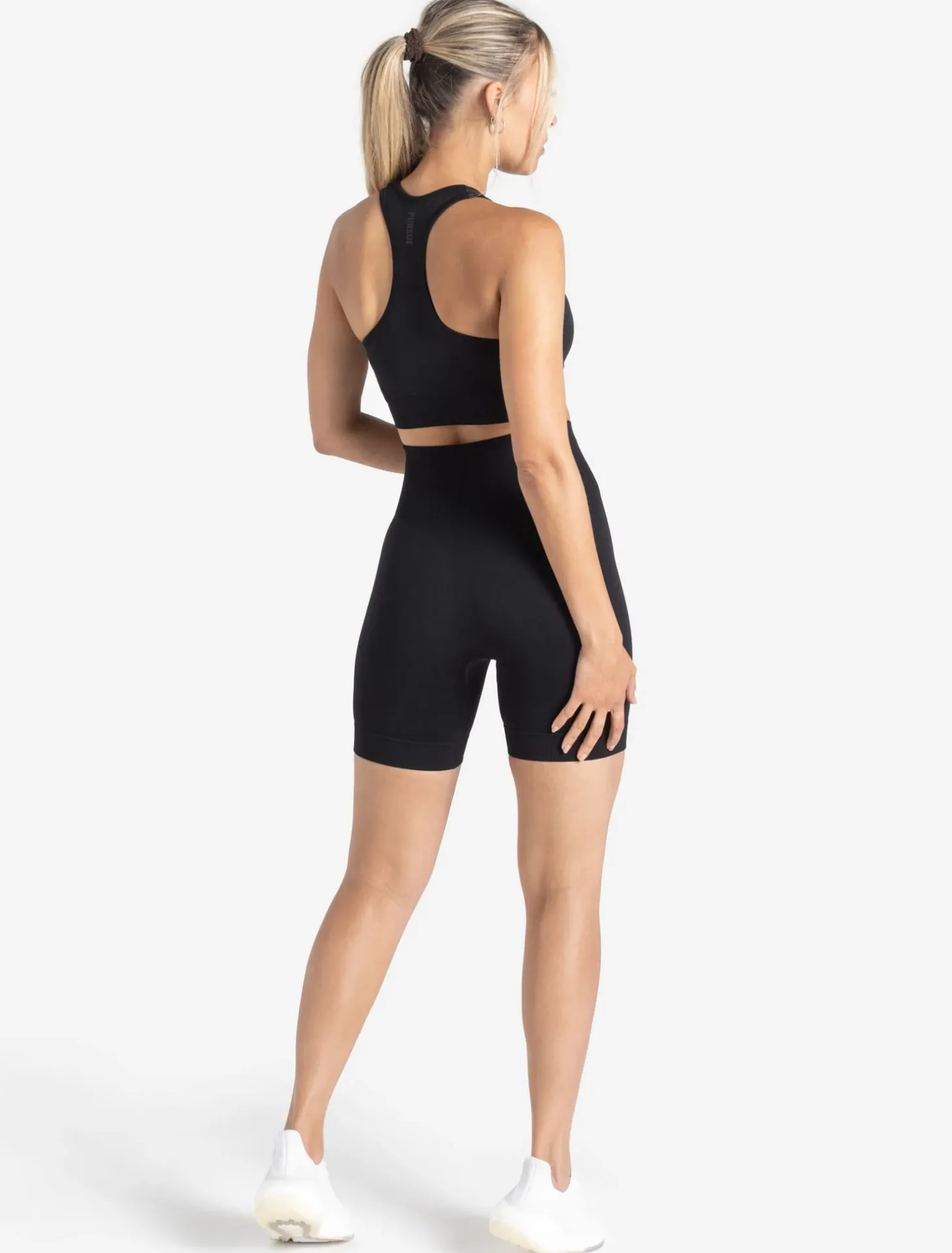 Core Seamless Shorts Blackout