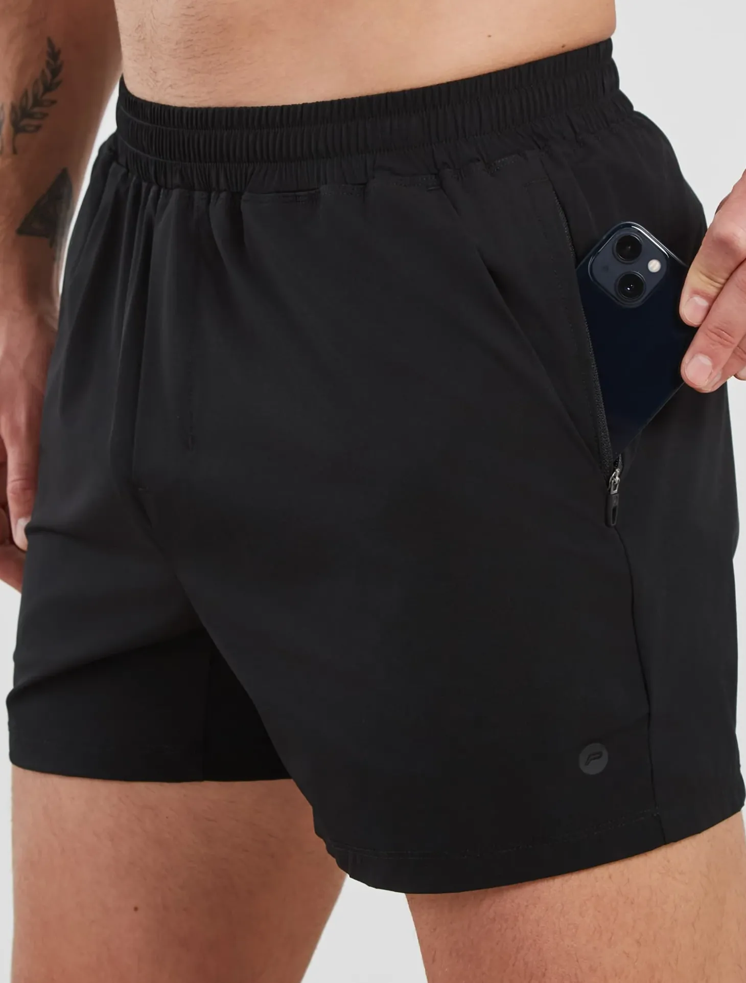 Fundamental Shorts Black