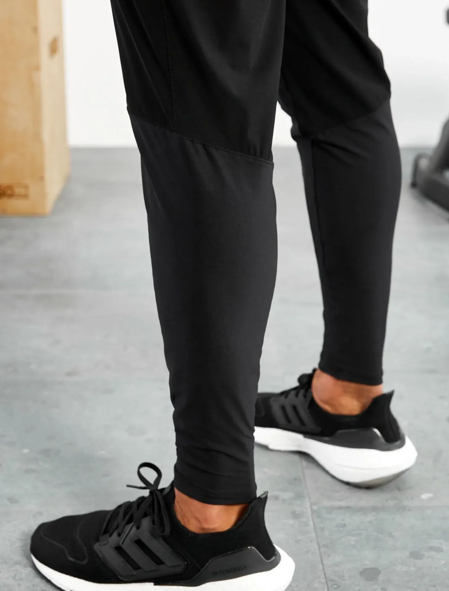 Hybrid Agility Joggers Black
