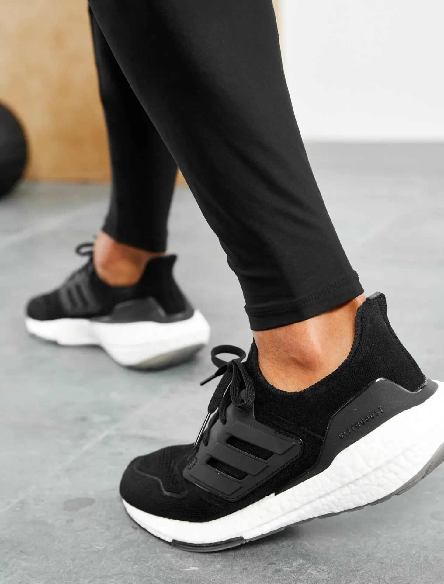 Hybrid Agility Joggers Black