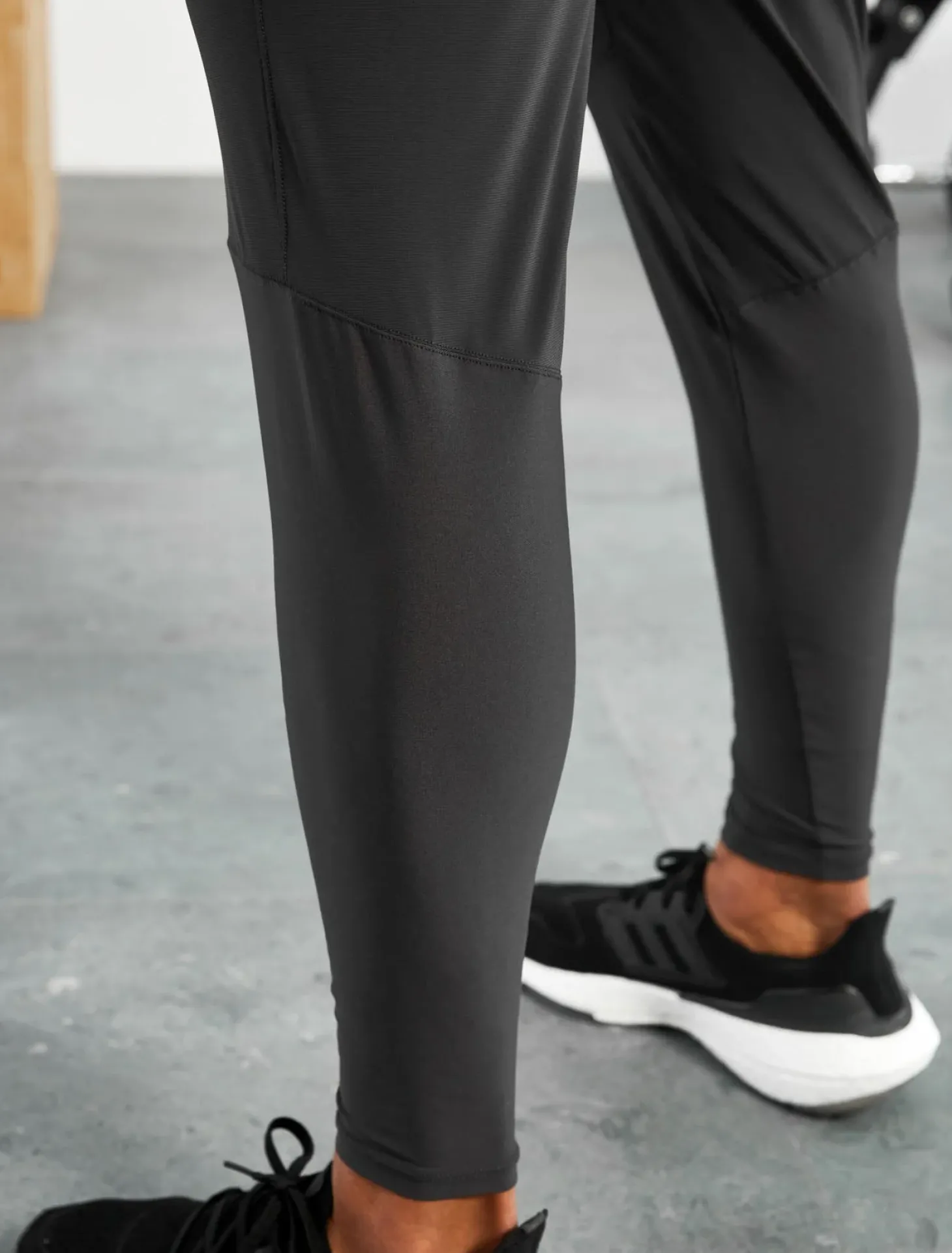 Hybrid Agility Joggers Onyx Grey