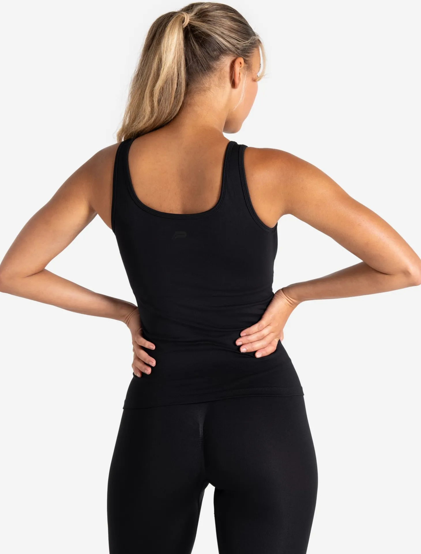 Sculpt Seamless Built-In Bra Vest Black