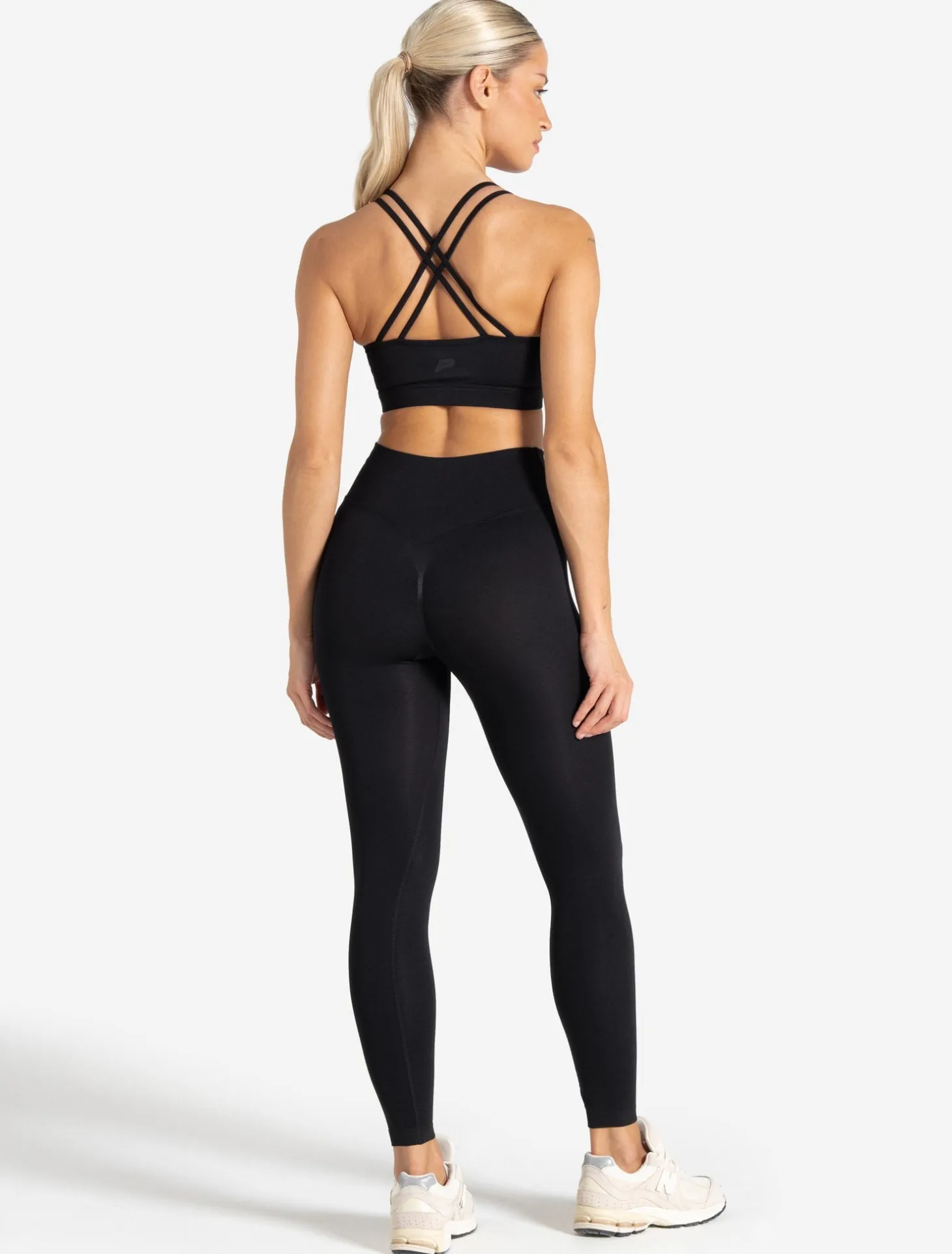 Sculpt Seamless Sports Bra Black