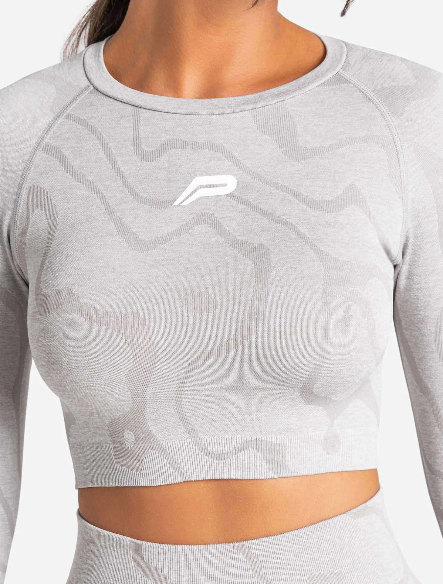 Sustainable Seamless Long Sleeve Crop Top Cloud Grey