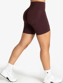 Training Seamless Scrunch Shorts Deep Cherry
